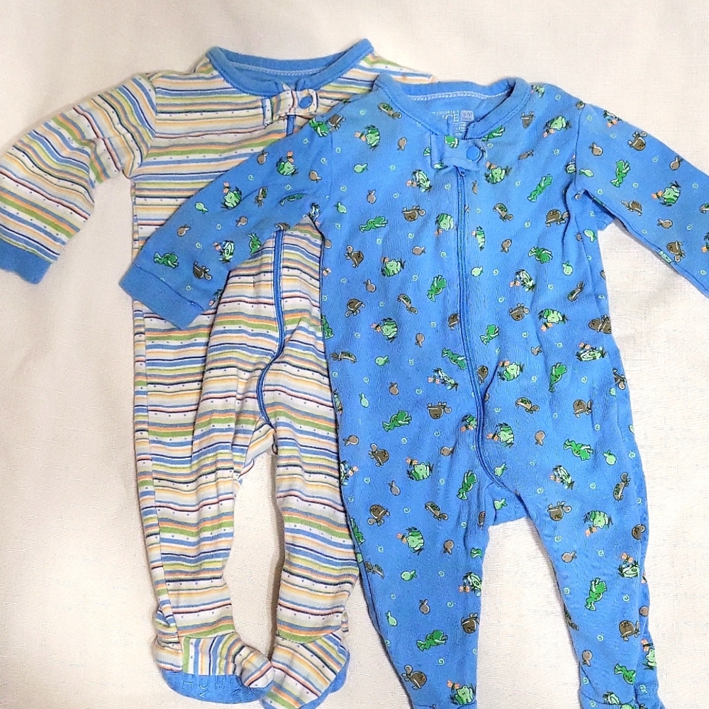 Set of 2 - Children's Place 0-3 Month Frog Sleeper